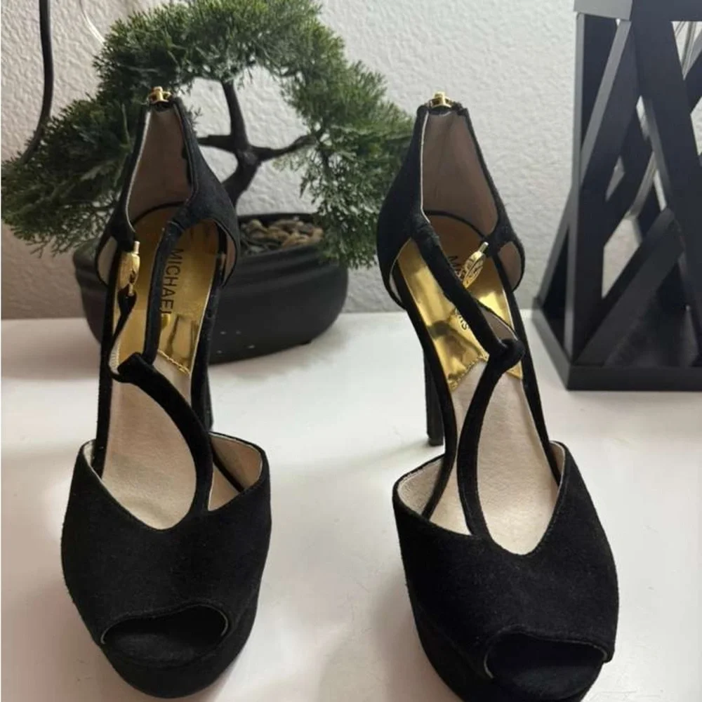 Michael Kors Black Peep Toe Heels - Picture 2 of 6